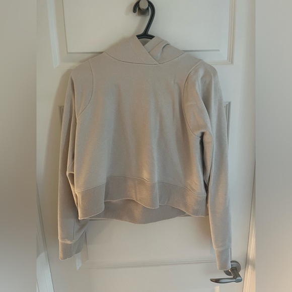 Lululemon Loungeful cropped hoodie - Picture 1 of 3